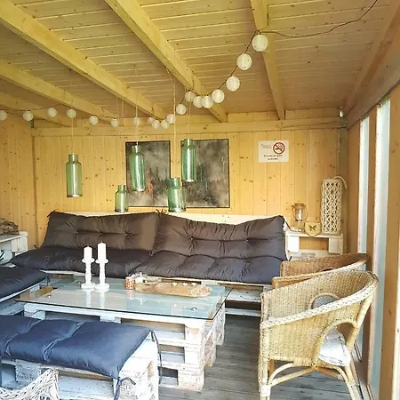 公寓 4 Strony Swiata 德兹维济诺